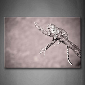 Leopard Climb On Branch Wall Art Painting Pictures Print On Canvas Animal The Picture For Home Modern Decoration 