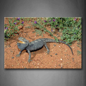 Bearded Dragon Stop On Mud Land Flower  Wall Art Painting Pictures Print On Canvas Animal The Picture For Home Modern Decoration 