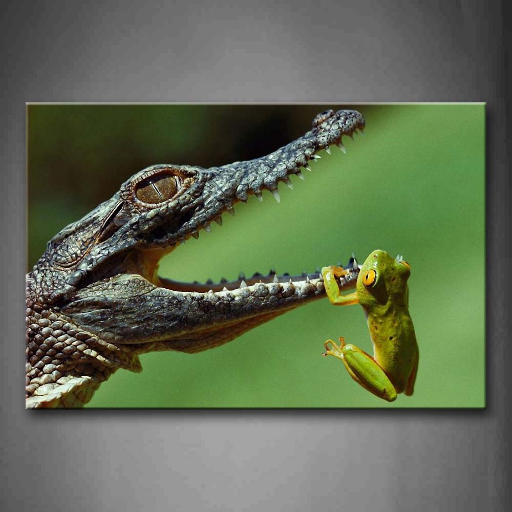 Green Frog Climb On Alligator'S Mouth Wall Art Painting The Picture Print On Canvas Animal Pictures For Home Decor Decoration Gift 