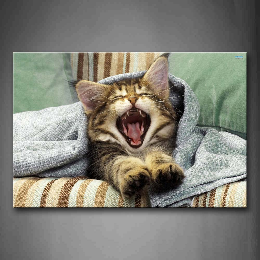 Cat Is Covered Gray Blanket On Sofa Wall Art Painting The Picture Print On Canvas Animal Pictures For Home Decor Decoration Gift 