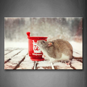 Rat Crawl On Plank Near A Red Glass Snow Wall Art Painting Pictures Print On Canvas Animal The Picture For Home Modern Decoration 