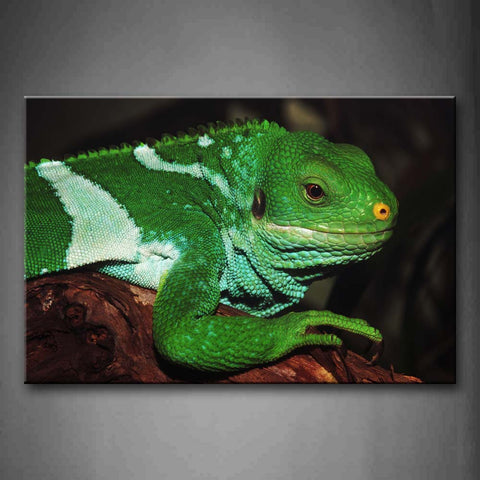 Green Iguana Crawl On Wood Wall Art Painting Pictures Print On Canvas Animal The Picture For Home Modern Decoration 