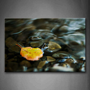 Various Of Trees Overgrow Valley Surrounding To Lake Wall Art Painting Pictures Print On Canvas Flower The Picture For Home Modern Decoration 