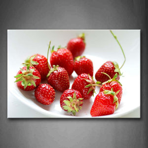 Red Strawberry With Leaf In Bowl Wall Art Painting Pictures Print On Canvas Food The Picture For Home Modern Decoration 