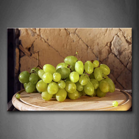 Some Green Grapes On The Wooden Board. Wall Art Painting Pictures Print On Canvas Food The Picture For Home Modern Decoration 