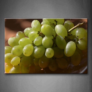 A Bunch Of Grapes On The Disk. Wall Art Painting The Picture Print On Canvas Food Pictures For Home Decor Decoration Gift 