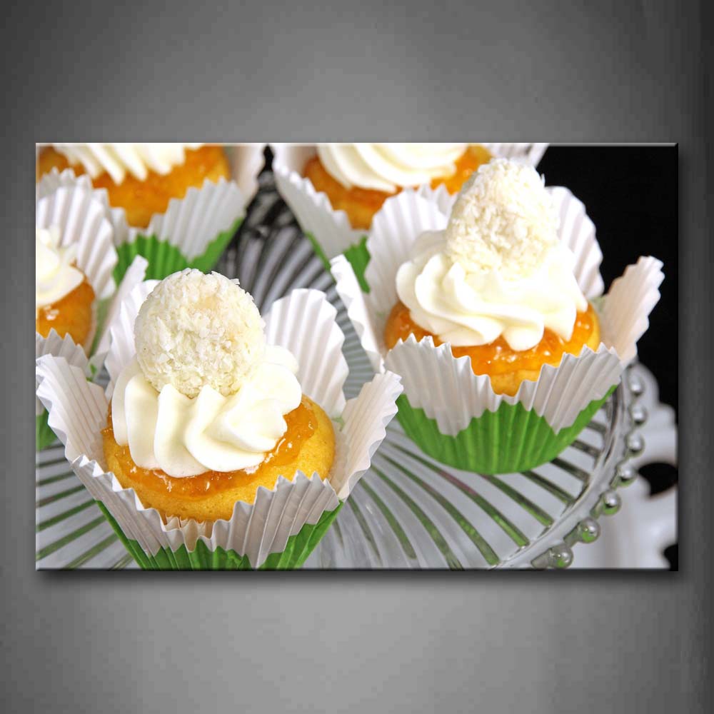 White Chips And Cream On The Cupcake Wall Art Painting Pictures Print On Canvas Food The Picture For Home Modern Decoration 