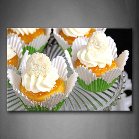 White Chips And Cream On The Cupcake Wall Art Painting Pictures Print On Canvas Food The Picture For Home Modern Decoration 