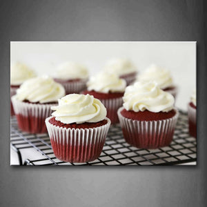 Cupcake With White Cream Wall Art Painting Pictures Print On Canvas Food The Picture For Home Modern Decoration 