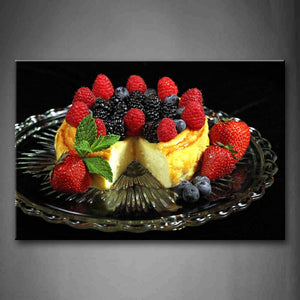 Cake With Blueberries And Strawberries Wall Art Painting Pictures Print On Canvas Food The Picture For Home Modern Decoration 