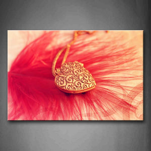 Red A Piece Of Golden Heart-Shaped Jewelry Wall Art Painting Pictures Print On Canvas Art The Picture For Home Modern Decoration 