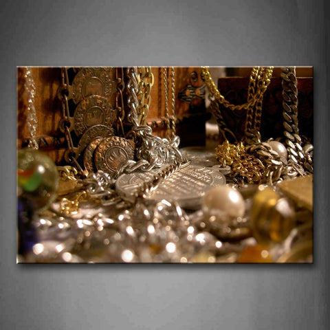 Plenty Of Jeweleries Made Of Gold Wall Art Painting The Picture Print On Canvas Art Pictures For Home Decor Decoration Gift 