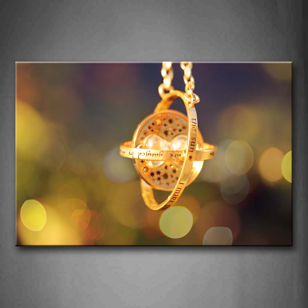 Golden Necklace With Beautiful Pendant Wall Art Painting The Picture Print On Canvas Art Pictures For Home Decor Decoration Gift 