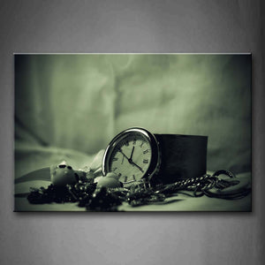 Pretty Watch And Chain Of Keys Put Together  Wall Art Painting The Picture Print On Canvas Art Pictures For Home Decor Decoration Gift 