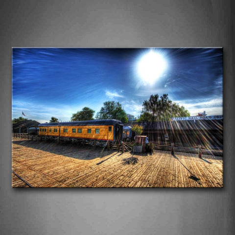 Yellow Train And Sunbeam  Wall Art Painting Pictures Print On Canvas City The Picture For Home Modern Decoration 