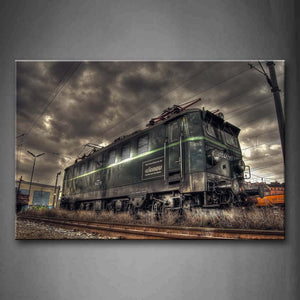 Tall Train In The Field In Dark Green Wall Art Painting The Picture Print On Canvas Car Pictures For Home Decor Decoration Gift 